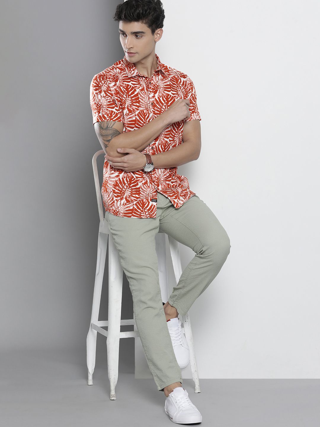 The Indian Garage Co Men Regular Fit Tropical Printed Cotton Resortwear Shirt