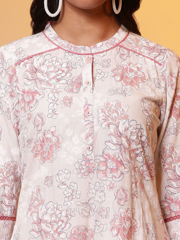 AURELIA Floral Printed Regular Kurta With Trousers