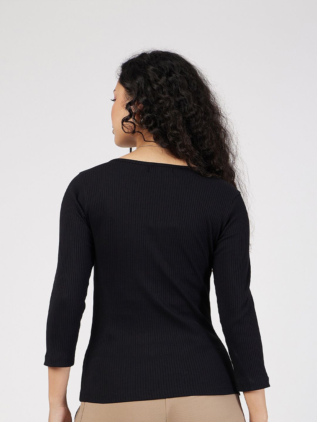 SASSAFRAS Black Ribbed Scoop Neck Fitted Top