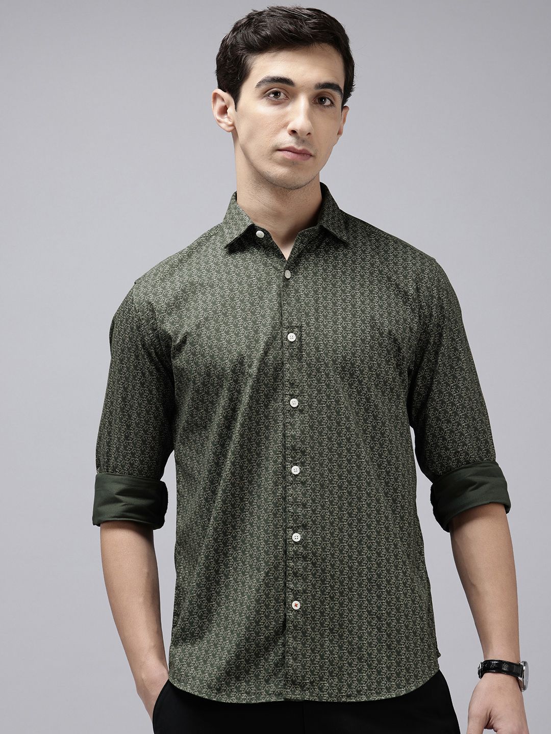 Park Avenue Pure Cotton Slim Fit Geometric Printed Casual Shirt