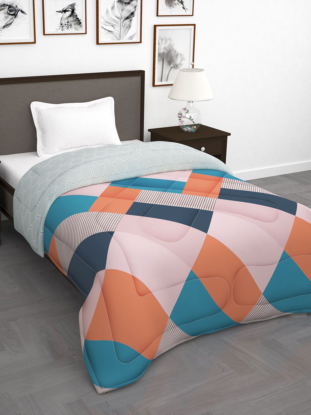 Story@home Grey & Peach-Coloured Geometric 180 GSM AC Room Reversible Single Bed Comforter