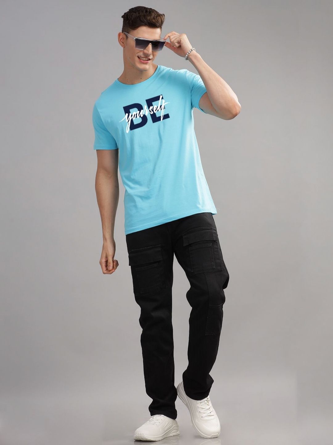 ADRO Men Typography Printed Applique T-shirt