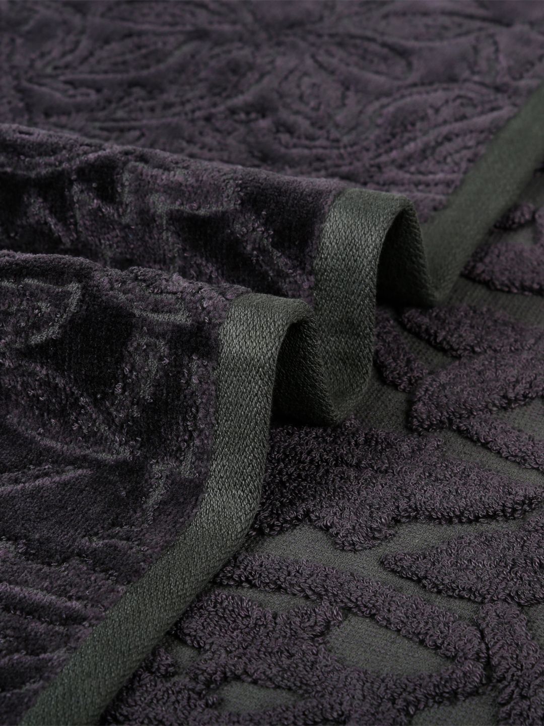 MYTRIDENT Charcoal Cotton 600 GSM Bath Towel
