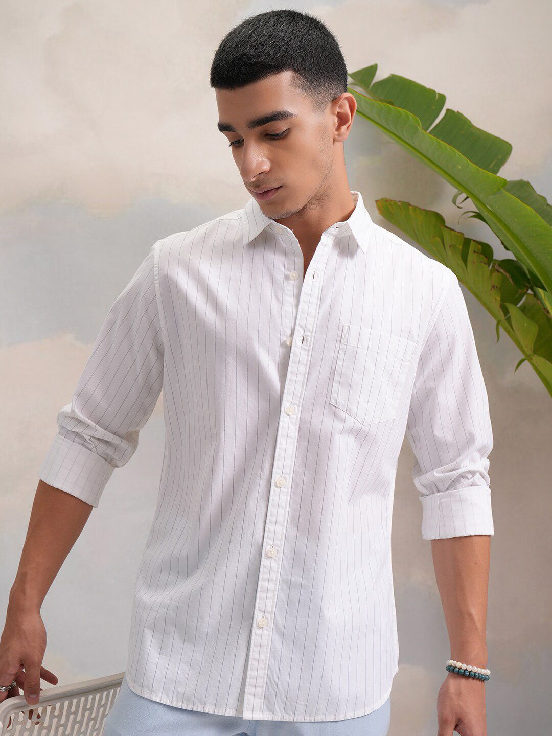 HIGHLANDER White Regular Fit Vertical Striped Casual Shirt