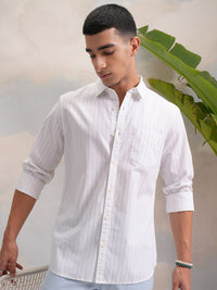 HIGHLANDER White Regular Fit Vertical Striped Casual Shirt