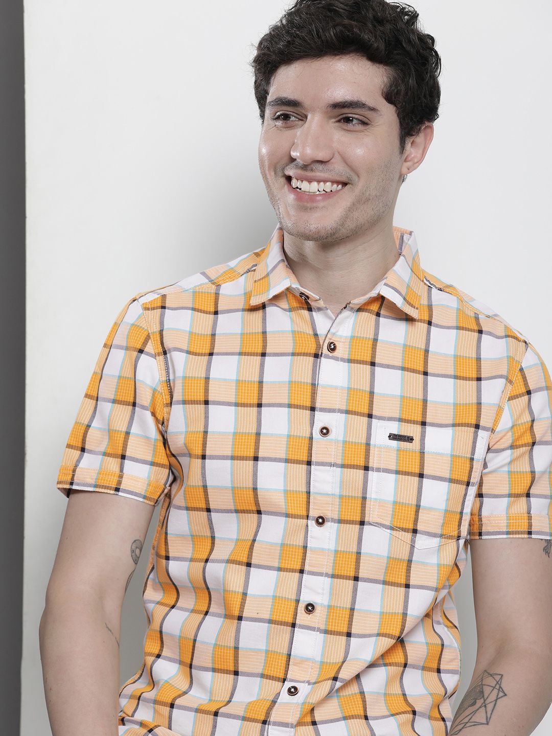 The Indian Garage Co Men Slim Fit Opaque Checked Casual Shirt