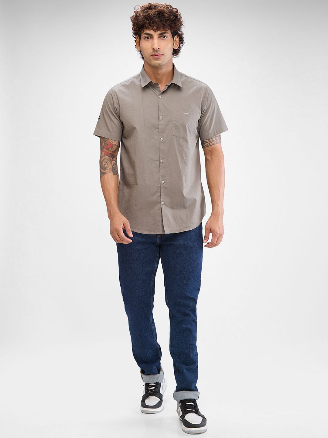 SPYKAR Men Micro Ditsy Printed Spread Collar Slim Fit Casual Shirt