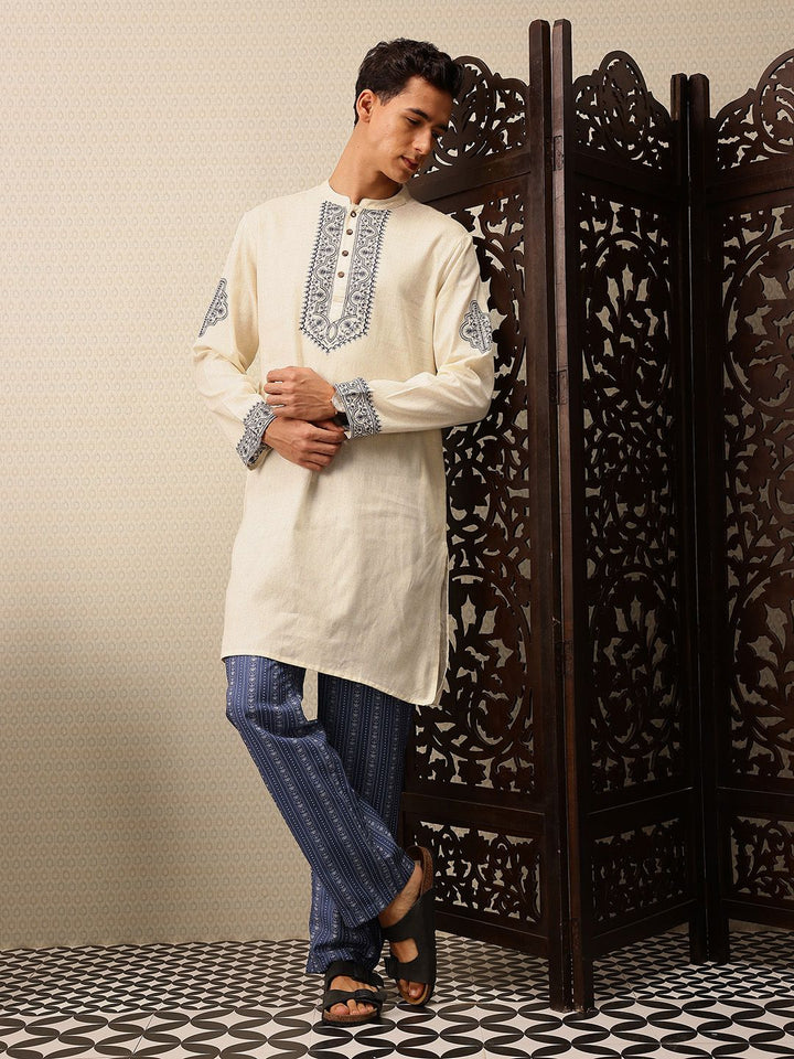 House of Pataudi Floral Embroidered Pure Cotton Jashn Kurta with Trousers