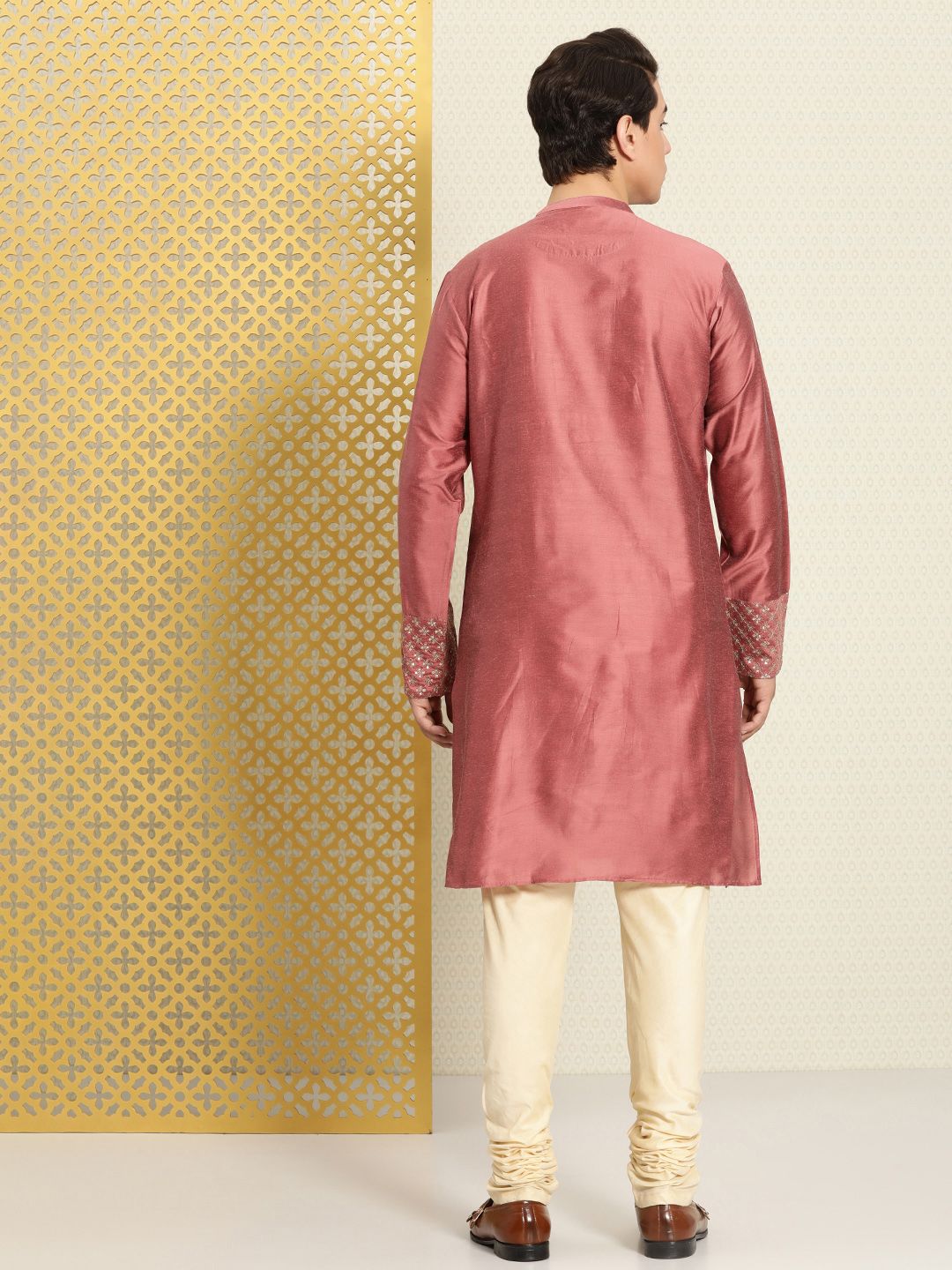 House of Pataudi Men Yoke Design Angrakha Jashn Kurta