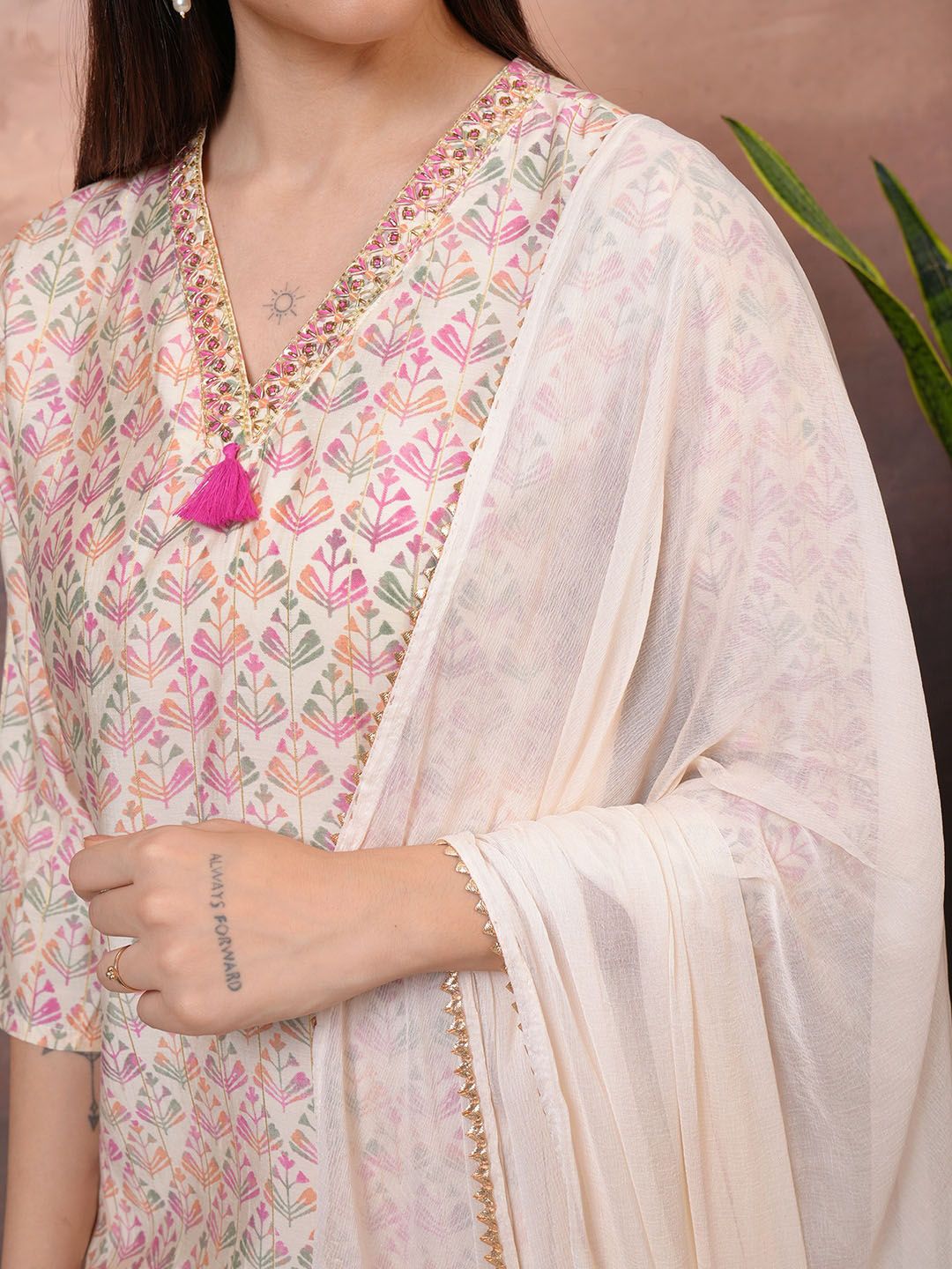 Vishudh Cream Coloured Printed Beads & Stones Straight Kurta With Trousers & Dupatta