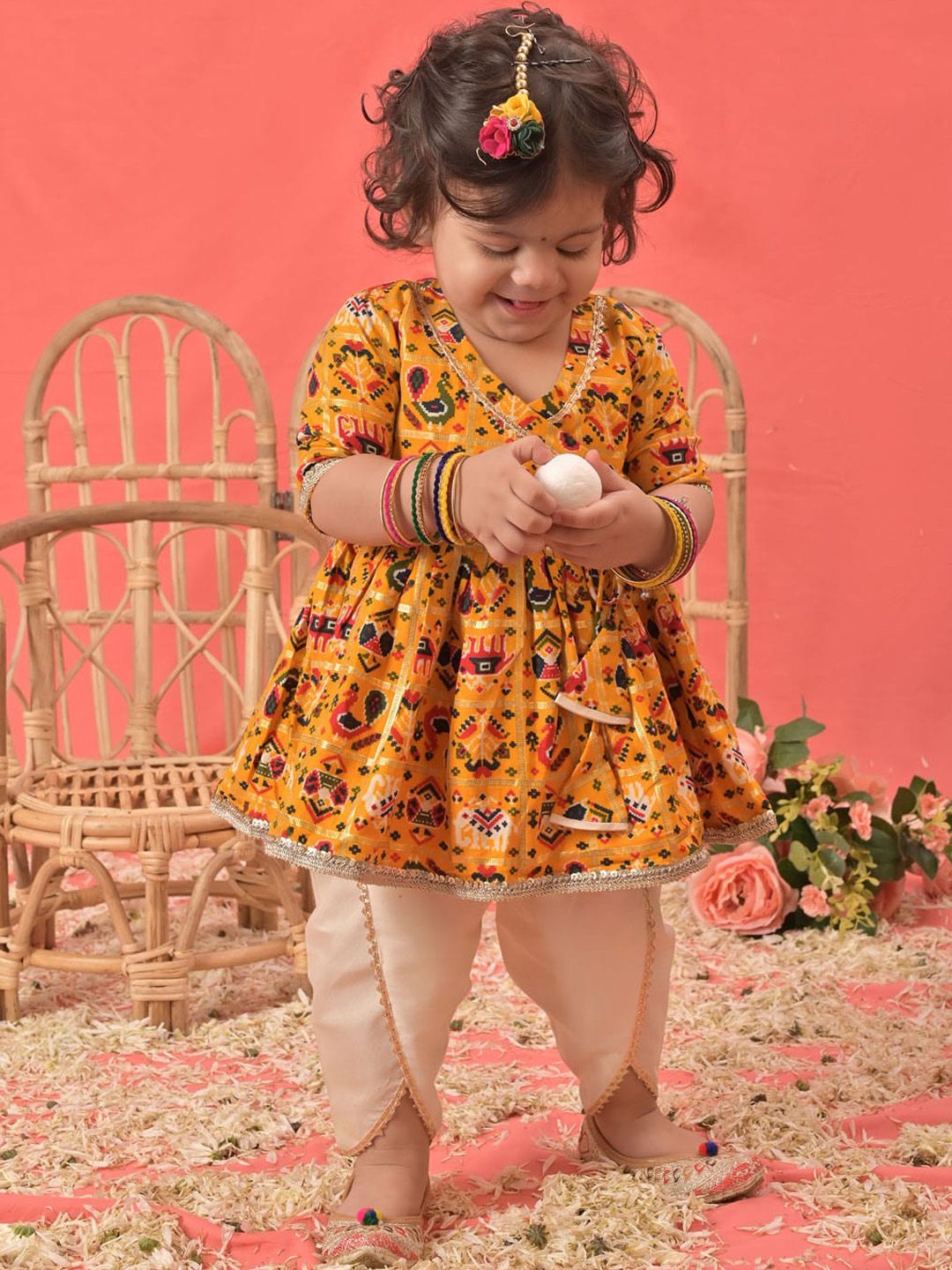 VASTRAMAY Girls Ethnic Motifs Printed Angrakha Kurta With Dhoti Pants