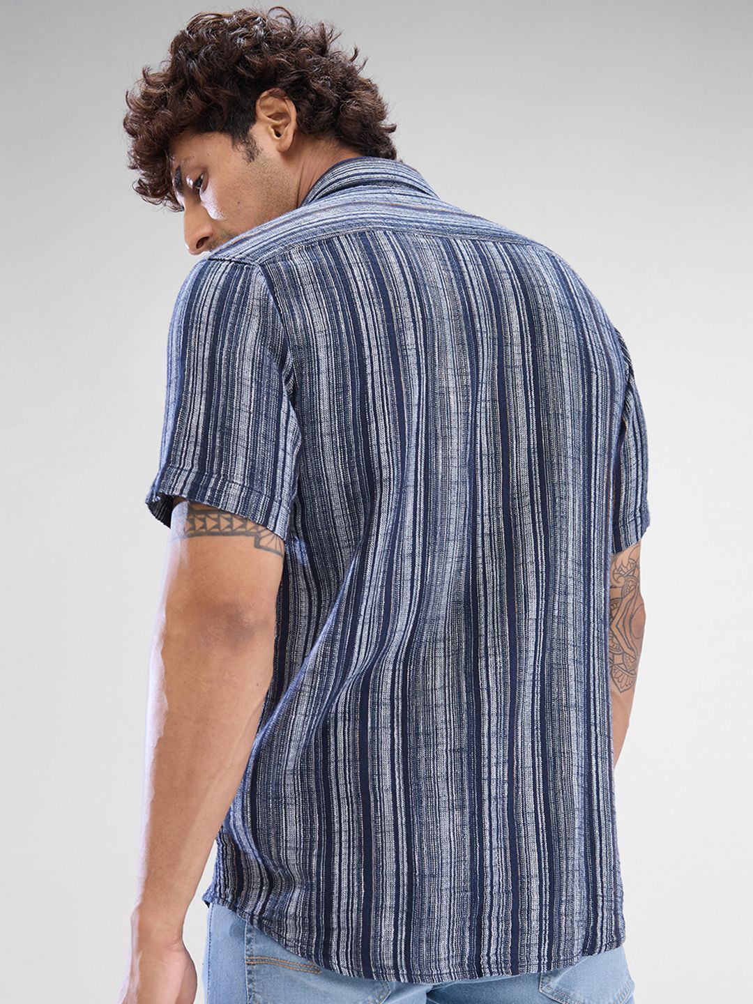 SPYKAR Men Slim Fit Opaque Striped Casual Shirt