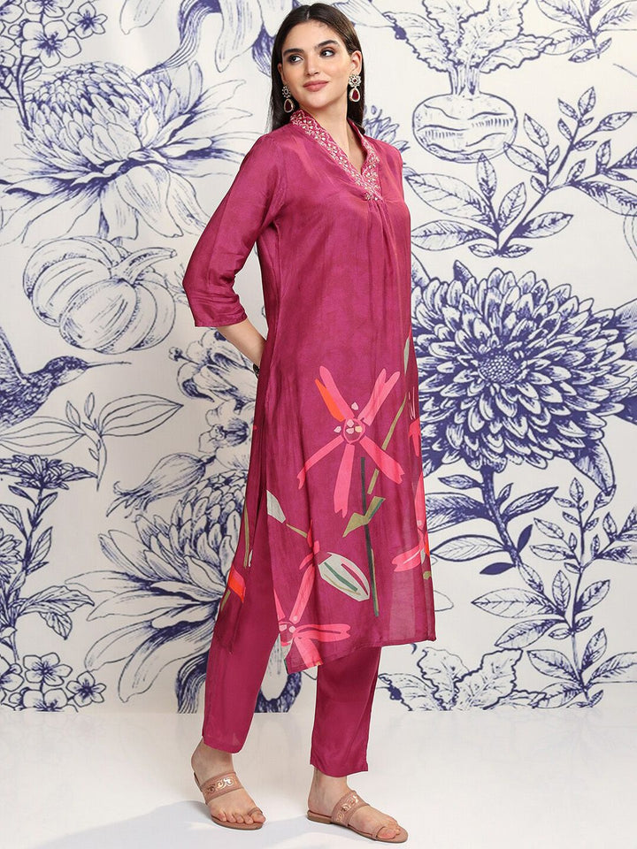 Vishudh Maroon V Neck Floral Printed Regular Kurta with Trousers & With Dupatta