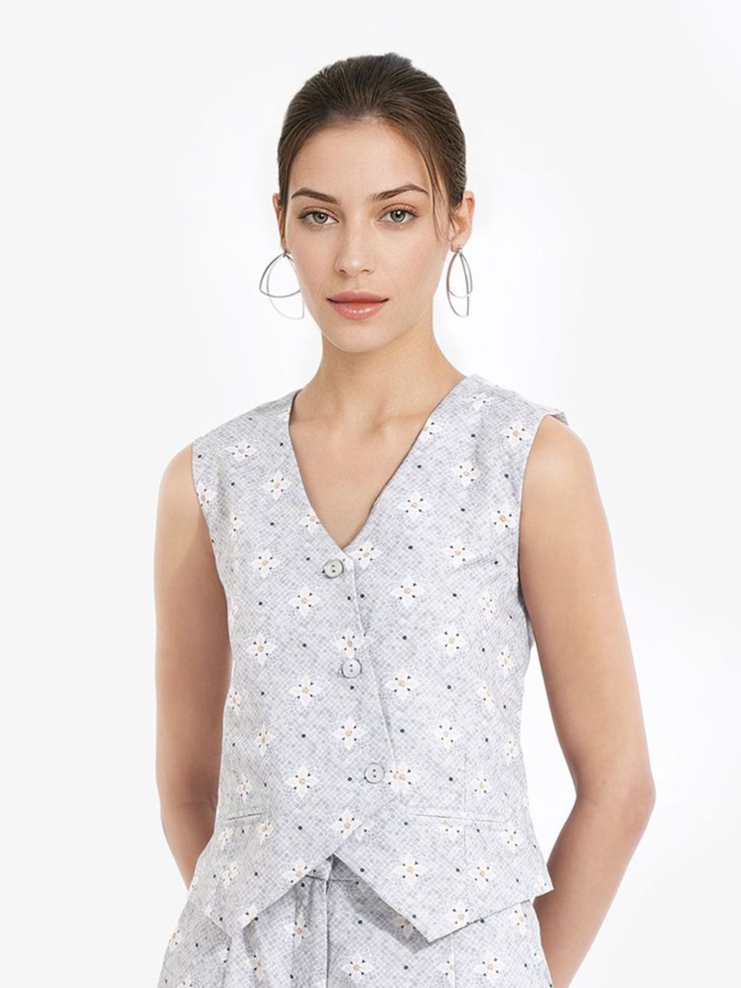 Rareism Women Floral Printed Lengan Tanpa V-Neck Wrap Top