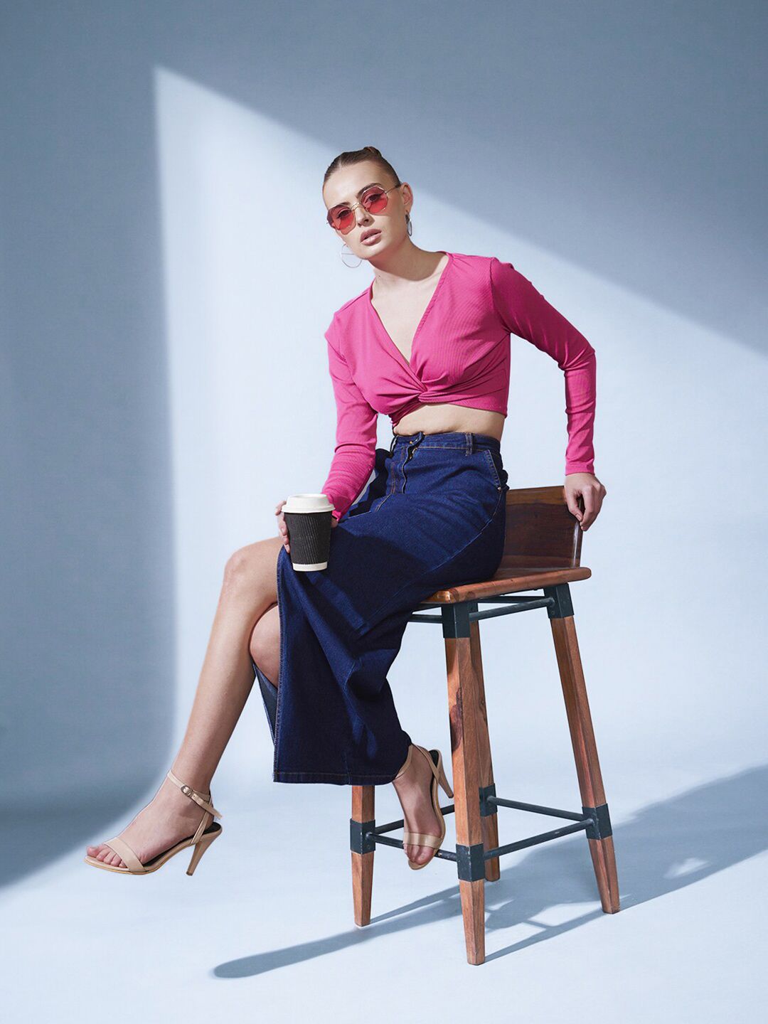 STREET 9 V-Neck Crop Knot Top