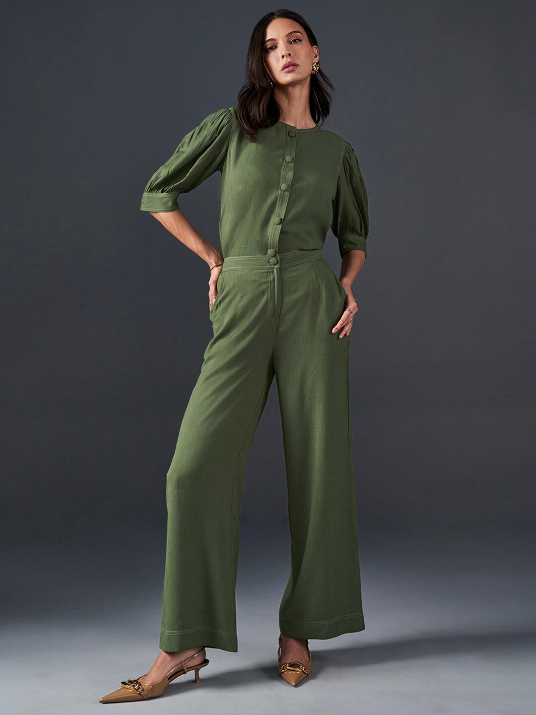 AND Puff Sleeves Top With Trousers