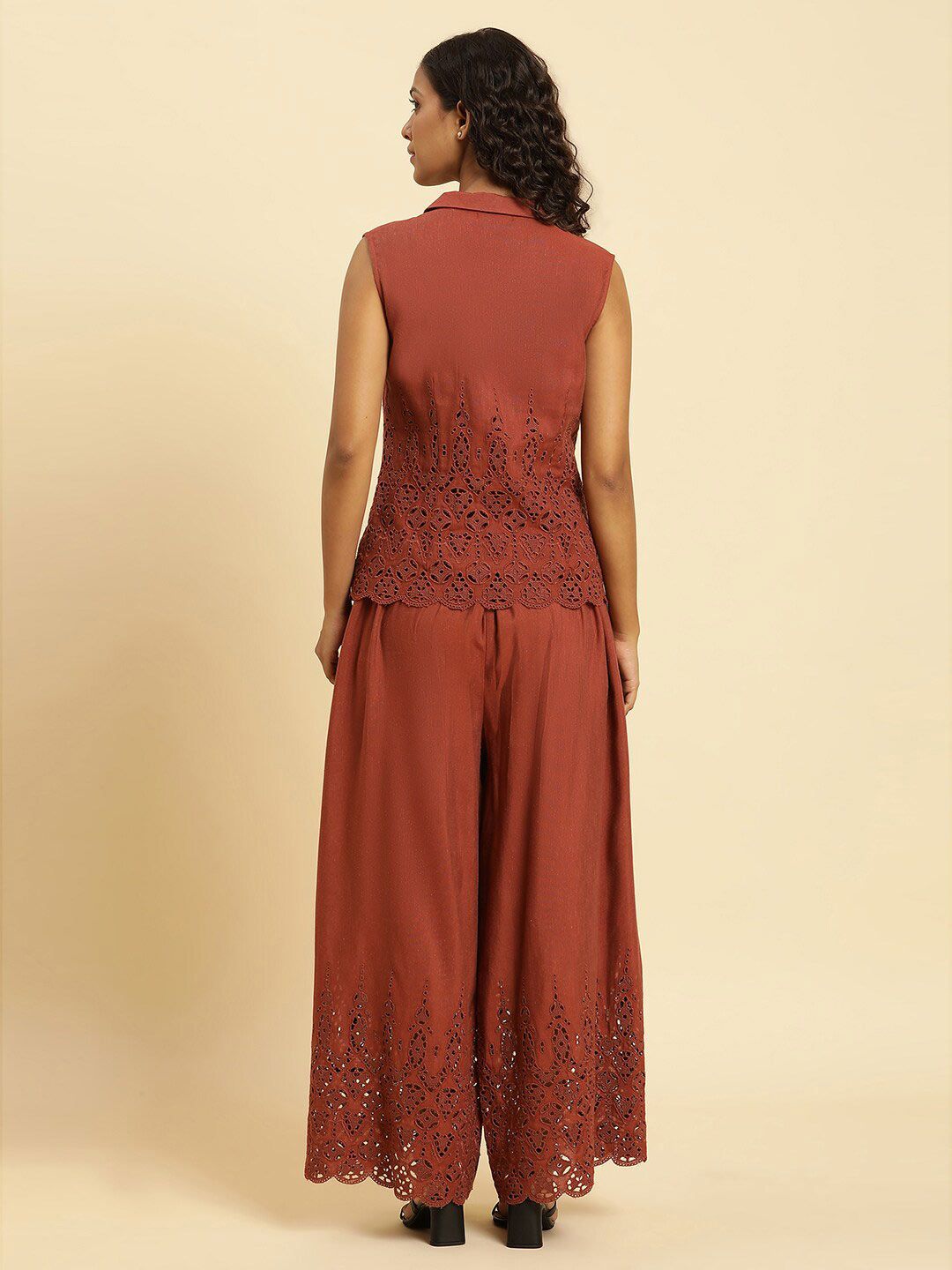 W Schiffli Sleeveless Shirt Collar Top & Palazzos