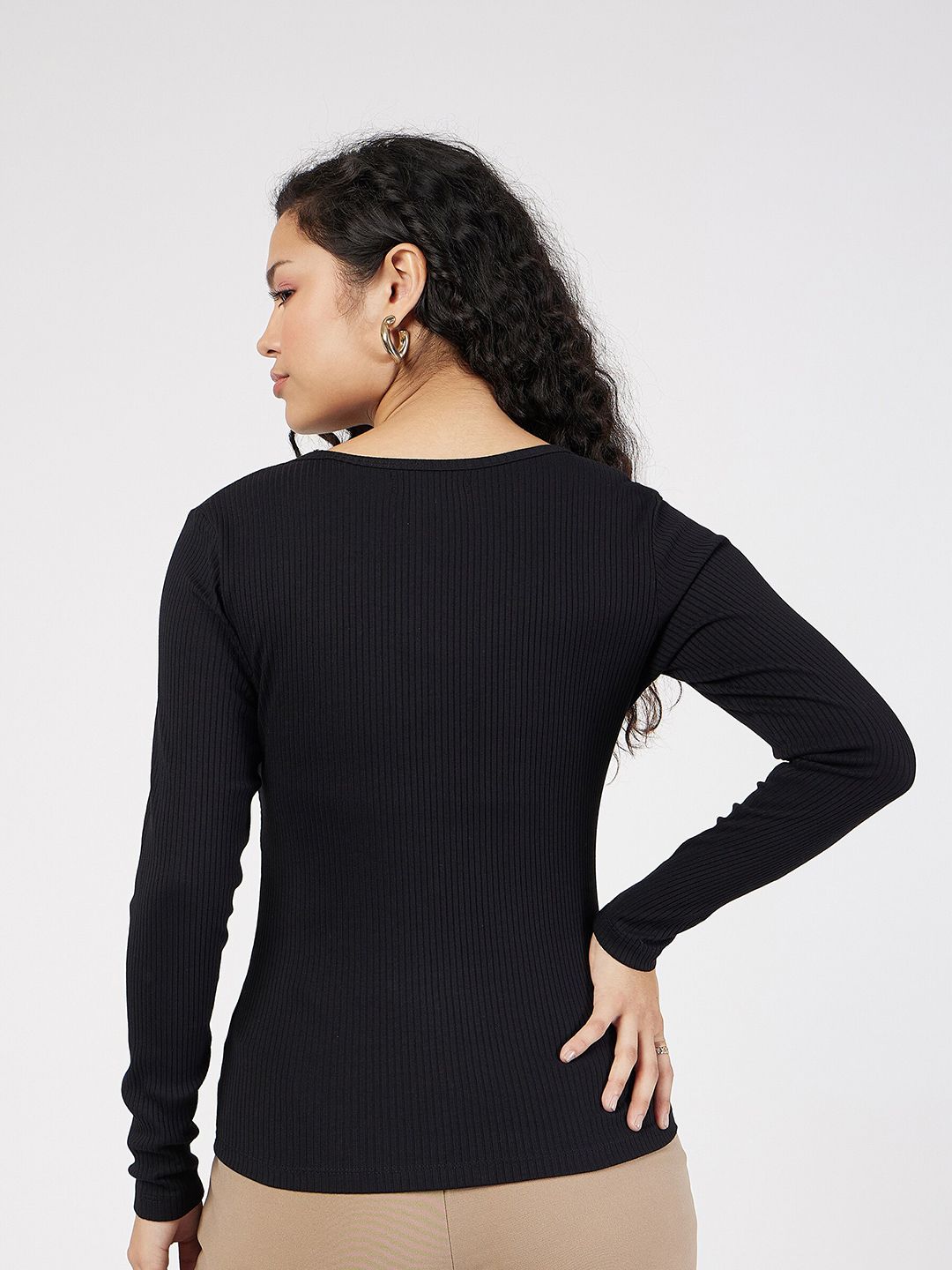 SASSAFRAS Black Ribbed Square Neck Fitted Top