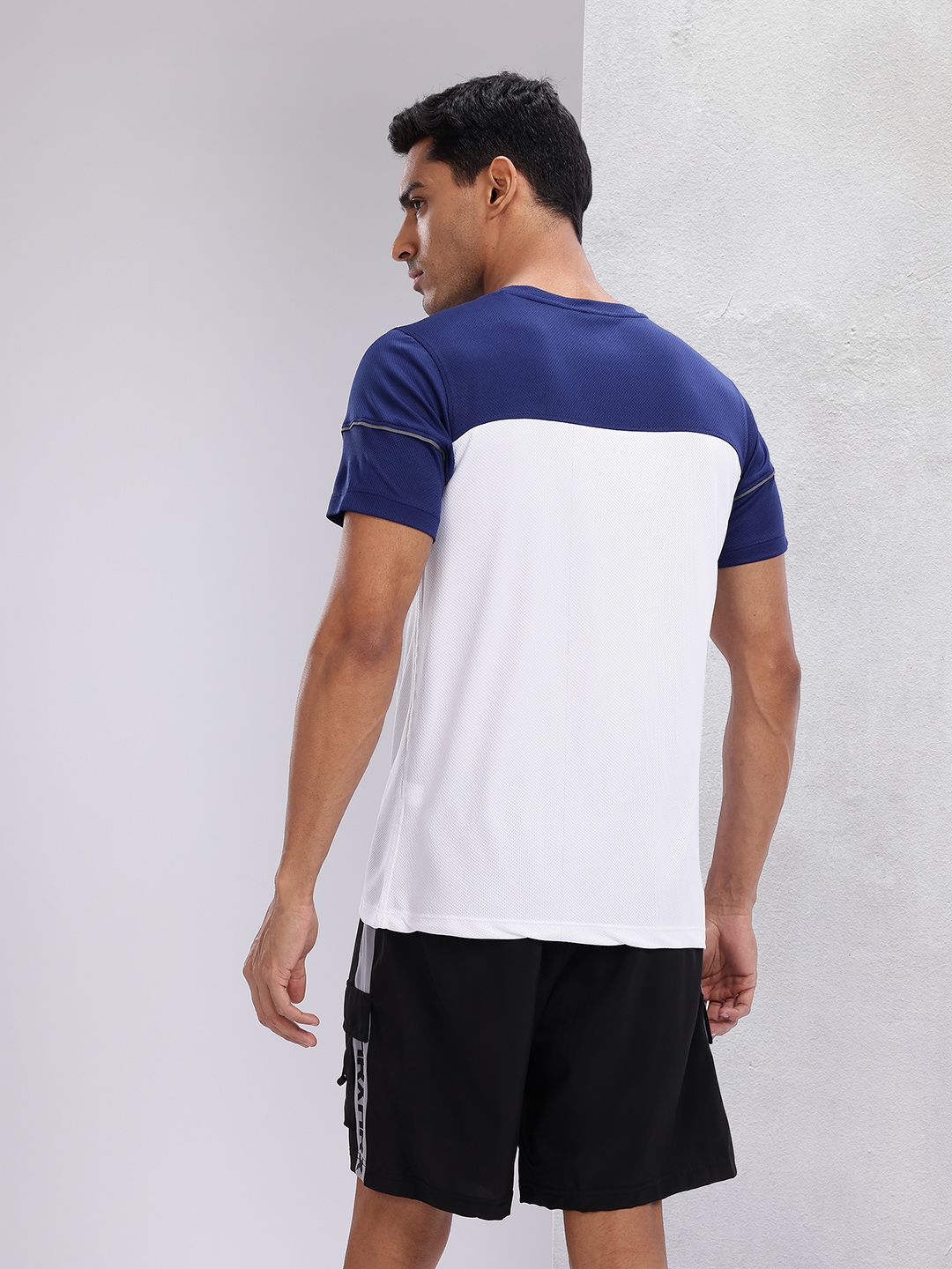 HRX by Hrithik Roshan Rapid-Dry Colourblocked Henley Neck Running T-shirt