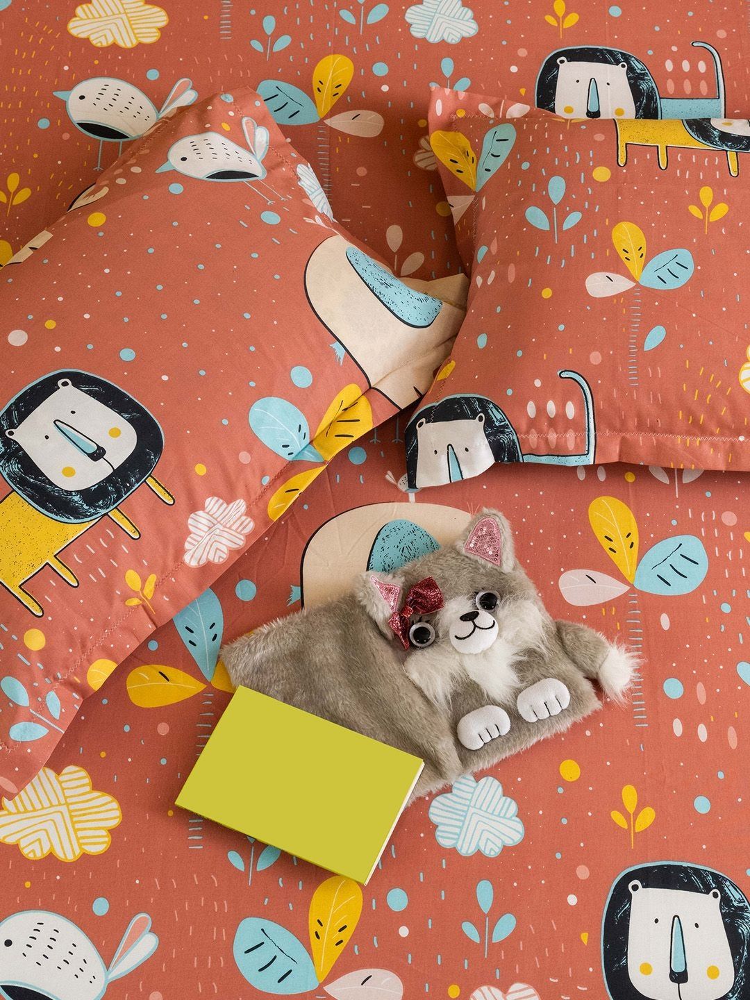 URBAN SPACE Orange Cartoon Characters 200 TC Cotton Queen Bedsheet & 2 Pillow Covers