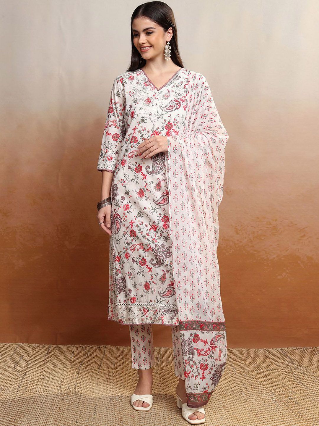 Vishudh Women Floral Printed Regular Pure Cotton Kurta with Trousers & With Dupatta
