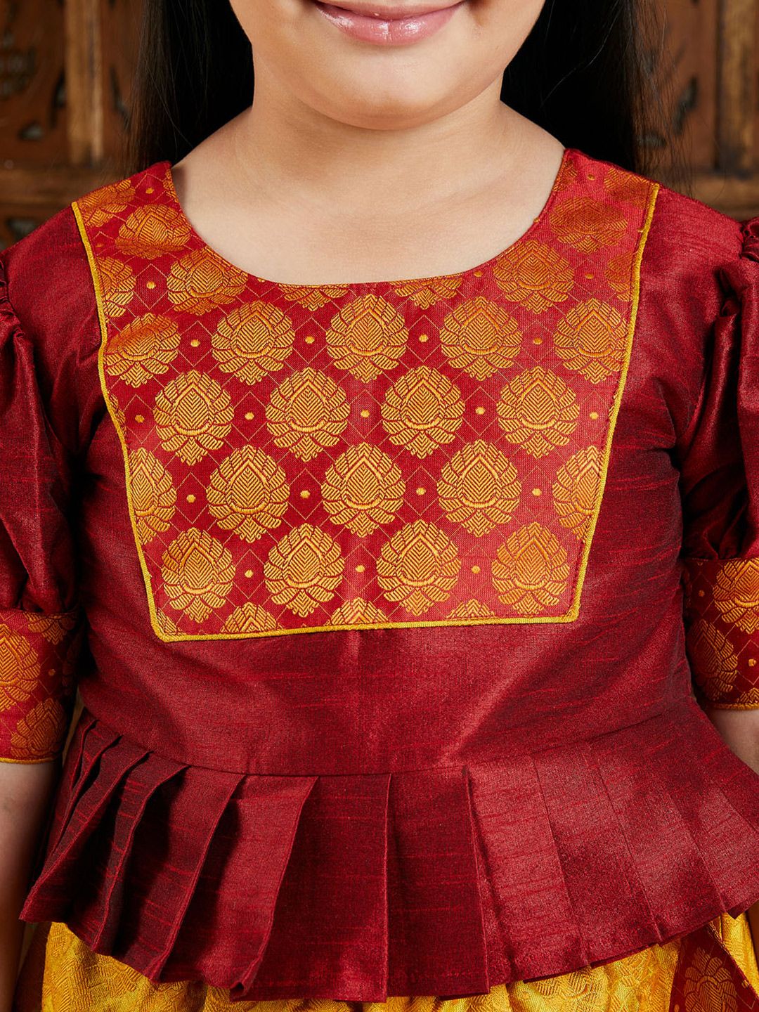 VASTRAMAY Girls Ethnic Motifs Woven Design Ready To Wear Lehenga Choli