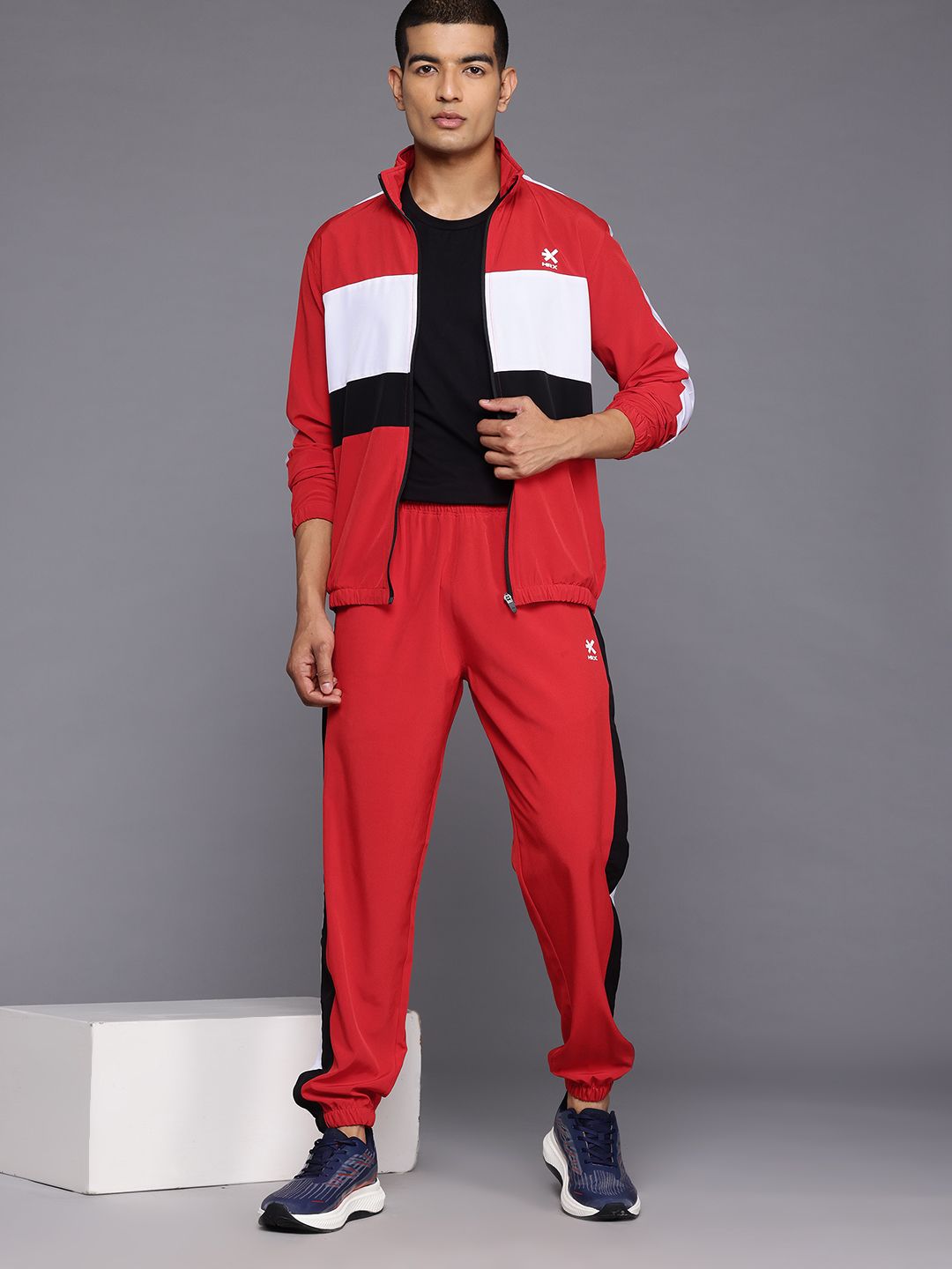 HRX by Hrithik Roshan Men Rapid-Dry Lifestyle Tracksuit