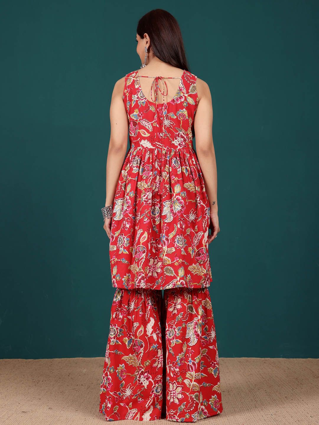 Varanga Women Floral Embroidered Regular Thread Work Pure Cotton Kurti with Sharara