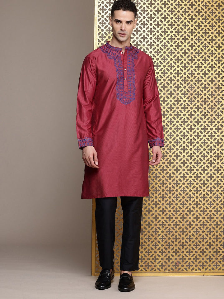 House of Pataudi Indie Floral Embroidered Jashn Kurta