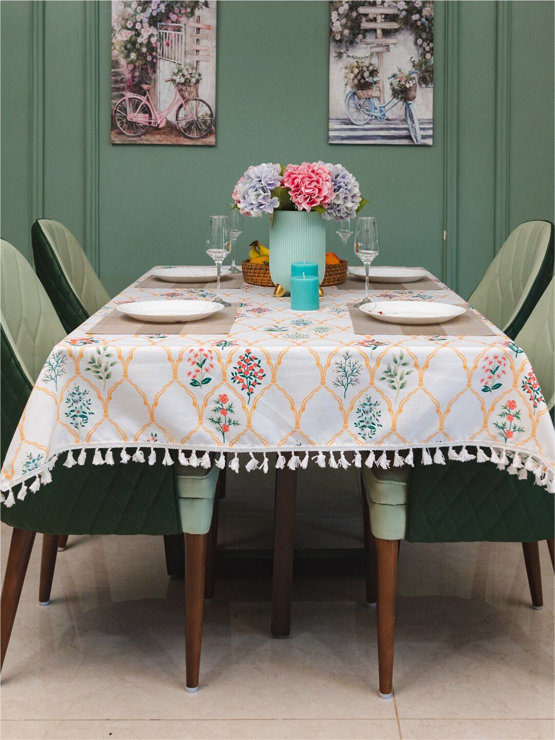 URBAN SPACE White & Green Printed 4-Seater Table Cover