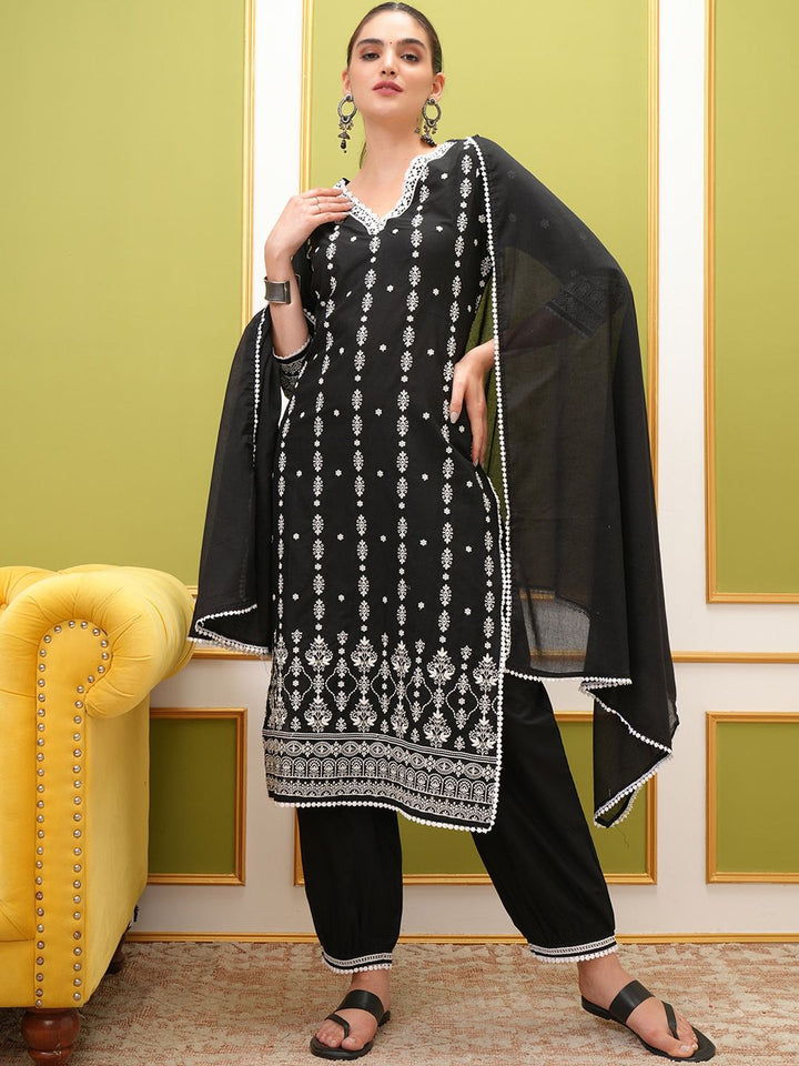 Vishudh V Neck Embroidered Regular Pure Cotton Kurta with Trousers & With Dupatta