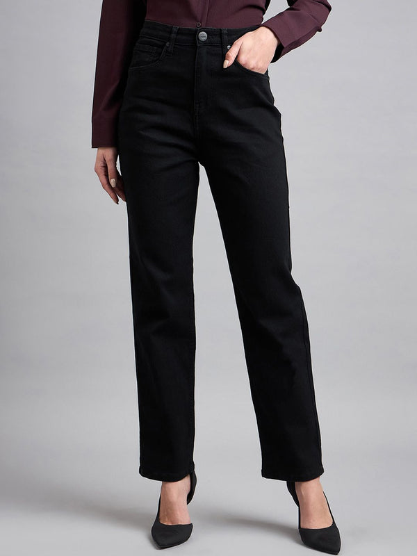 Gaya wanita lurus sesuai dengan seluar jeans denim yang boleh diperbaharui tinggi