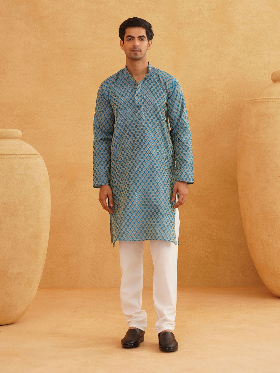 SOJANYA Men Blue Ethnic Motifs Kurta with Pyjamas & Nehru Jacket