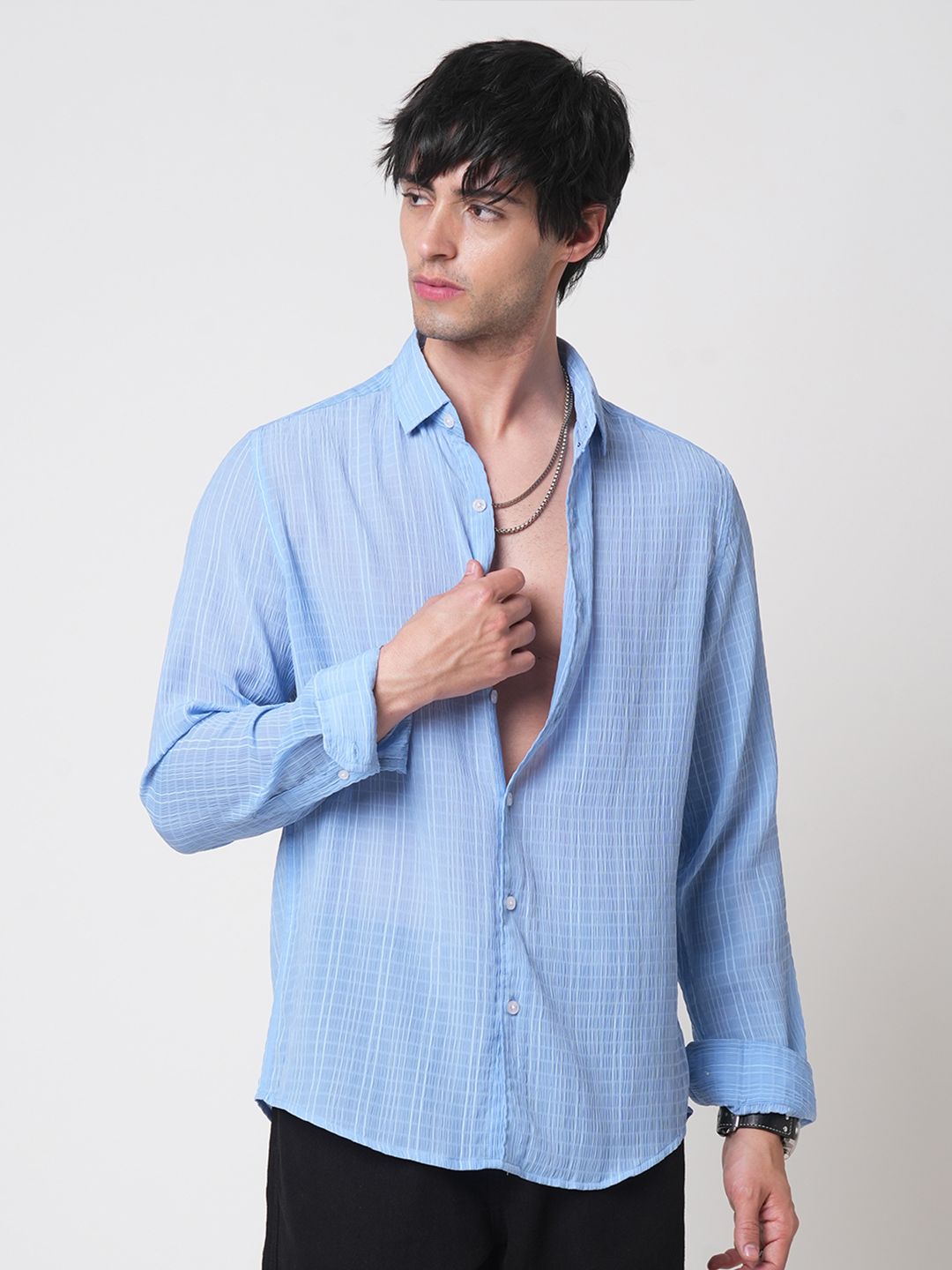 VASTRADO Men Classic Spread Collar Pinstripes Striped Slim Fit Casual Shirt