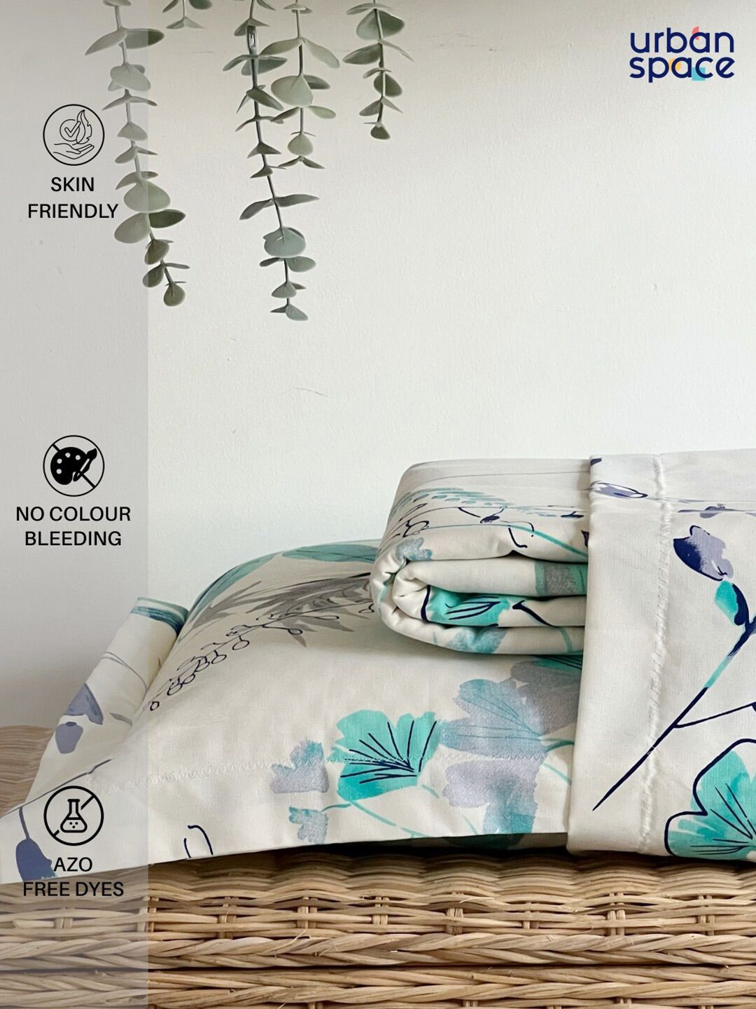 URBAN SPACE Floral Feast Printed 200 TC Pure Cotton King Bedsheet & 2 Pillow Covers