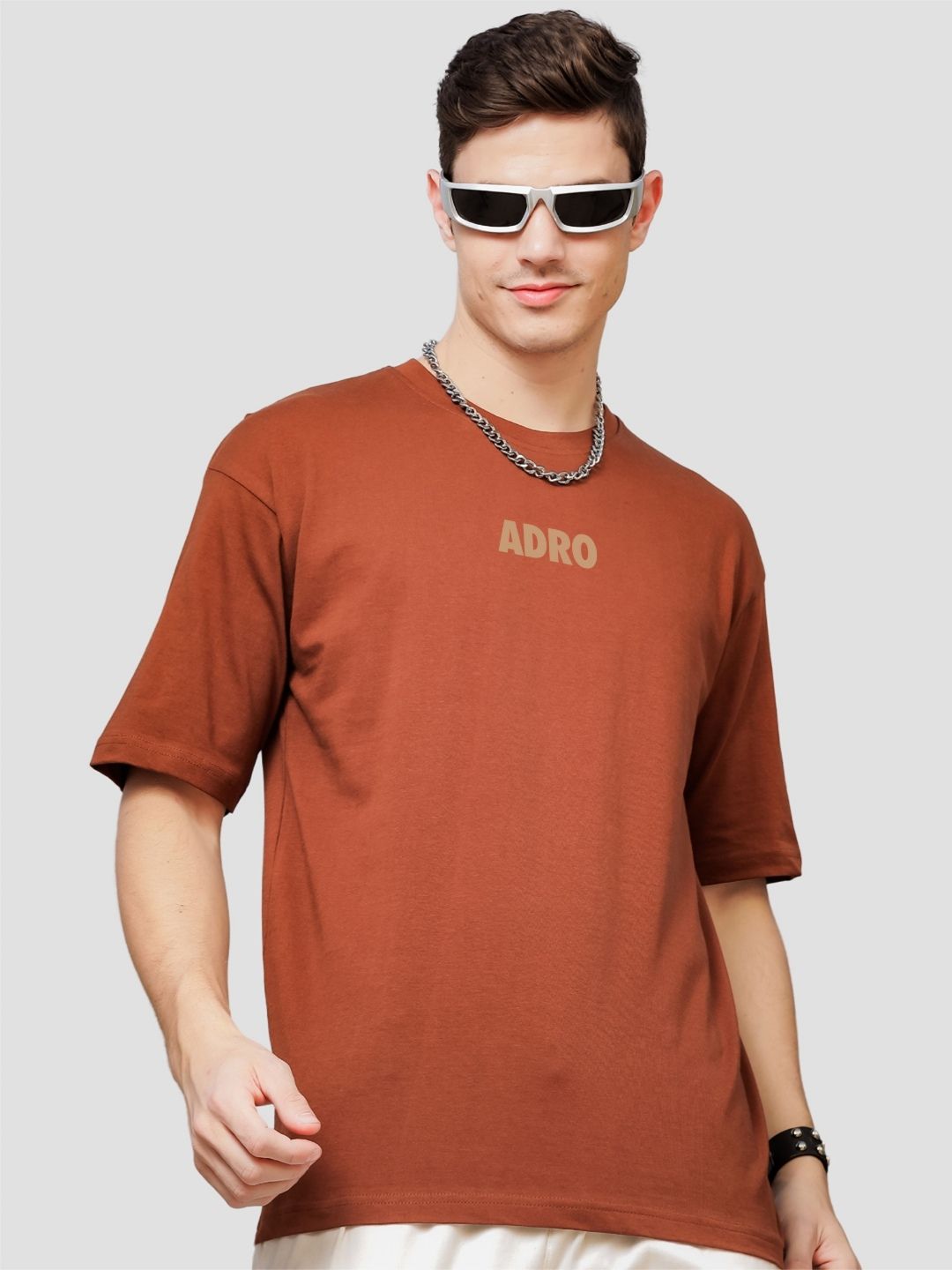 ADRO Men Printed V-Neck Applique T-shirt