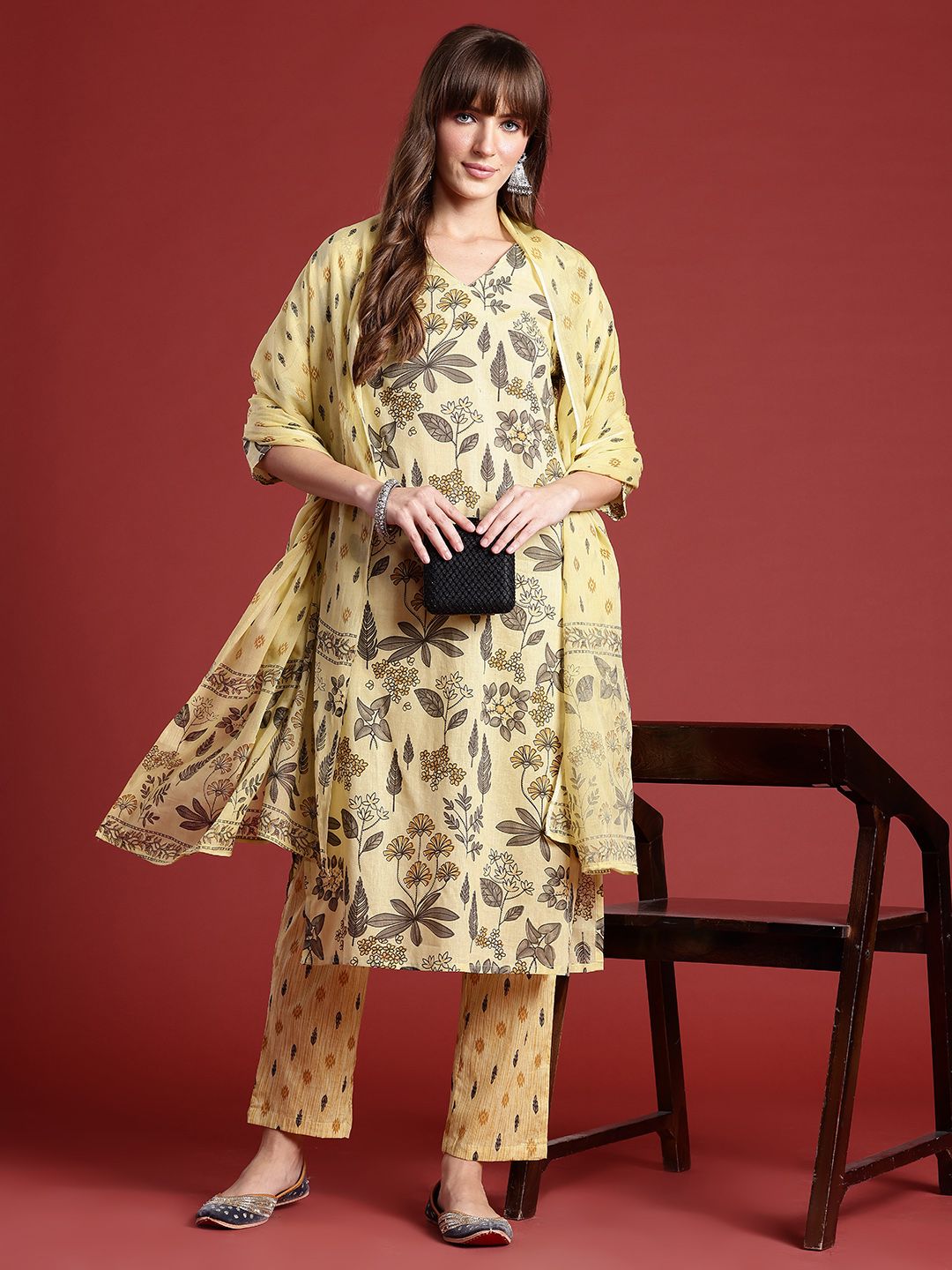 Anouk Floral Printed Pure Cotton Kurta With Trousers & Dupatta