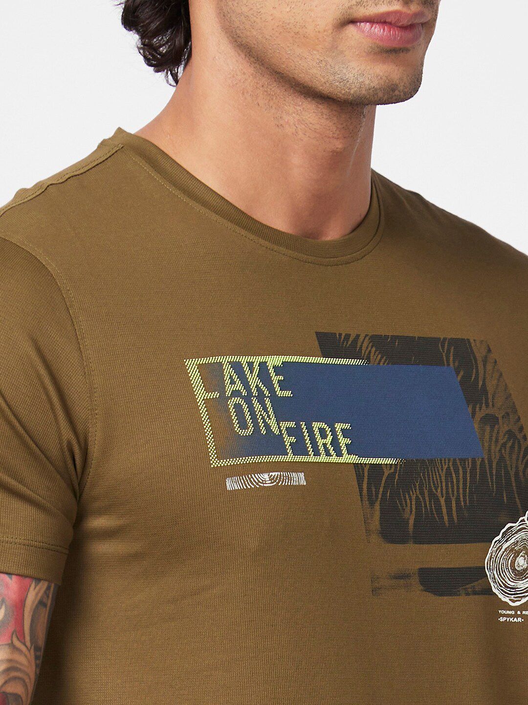 SPYKAR Graphic Printed Slim Fit T-shirt
