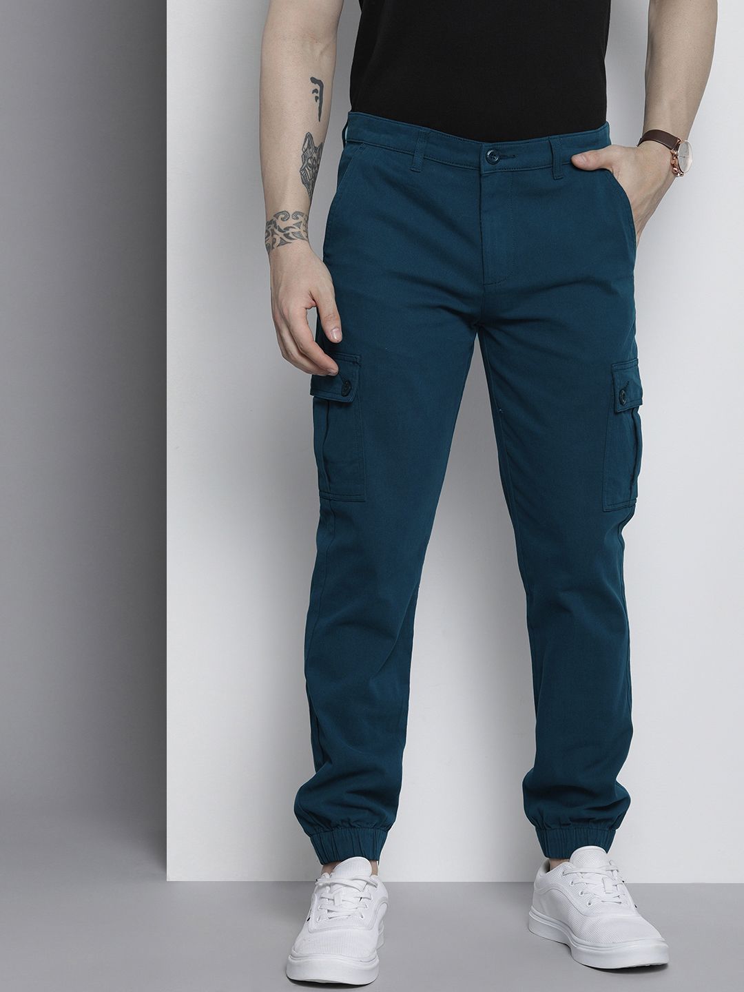The Indian Garage Co Men Teal Slim Fit Cargos Trousers