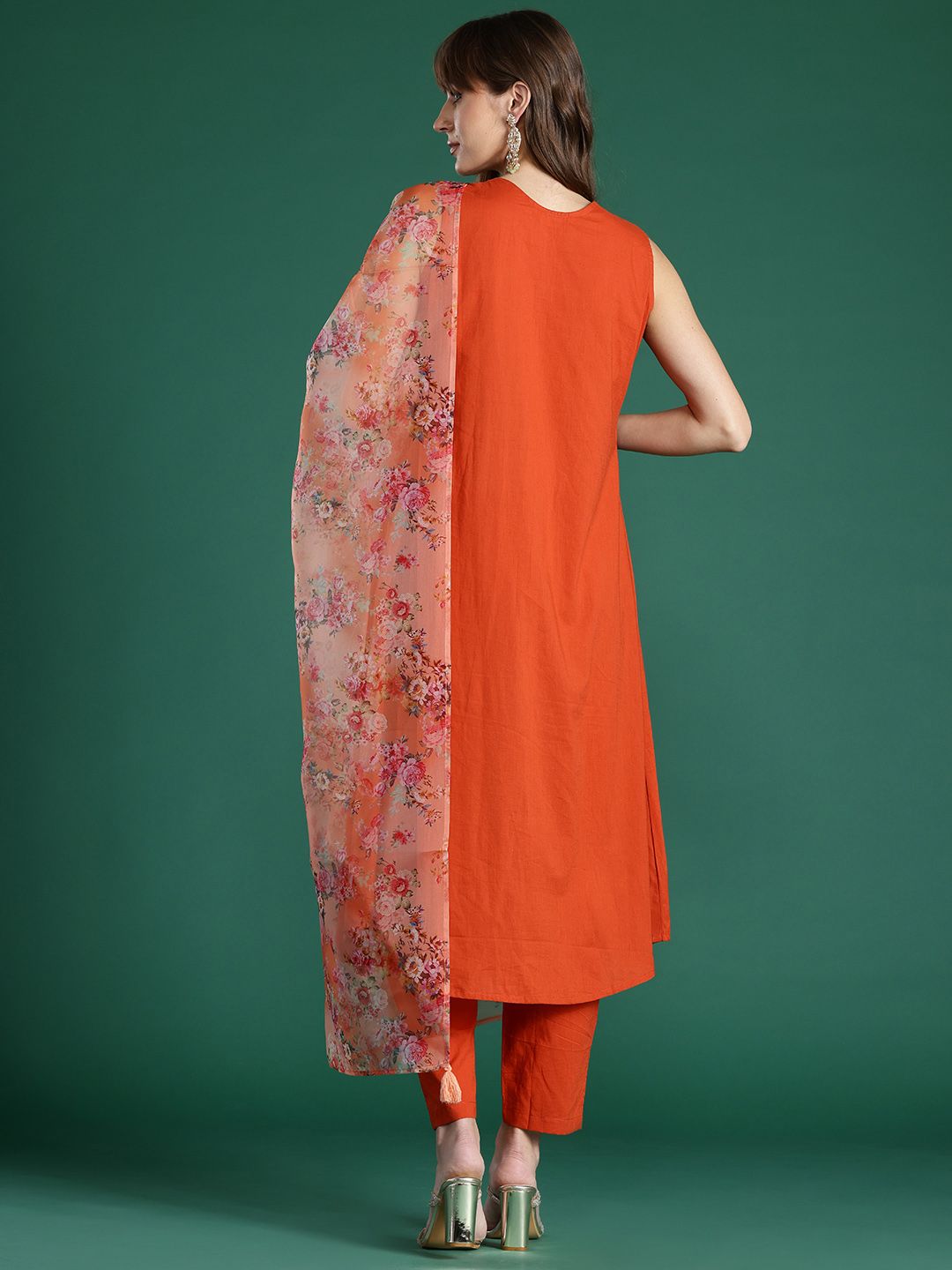 Indo Era Women Floral Pleated Pure Cotton Kurta with Trousers & With Dupatta