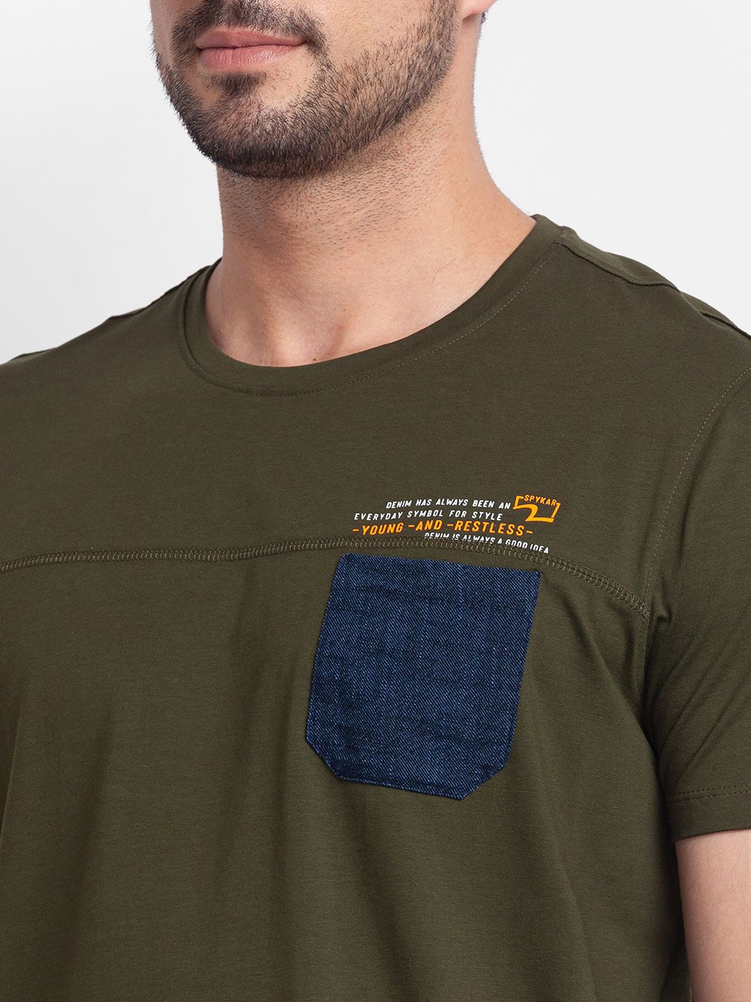 SPYKAR Typography Printed Slim Fit Casual Pocket T-shirt