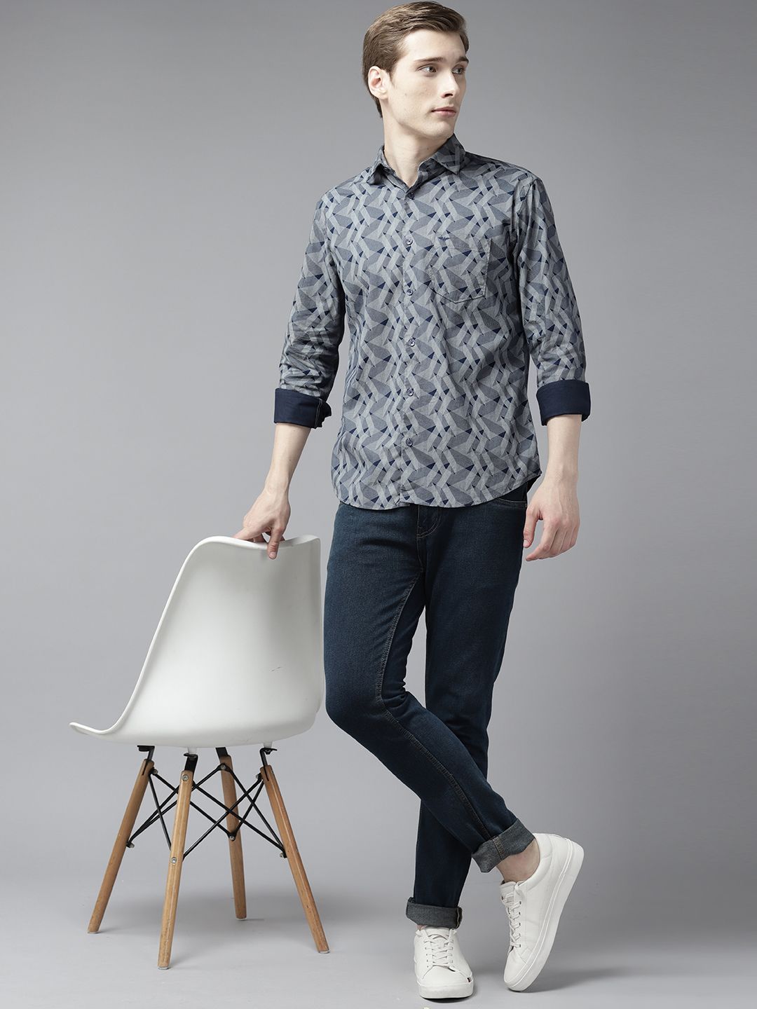 Park Avenue Pure Cotton Slim Fit Printed Casual Shirt