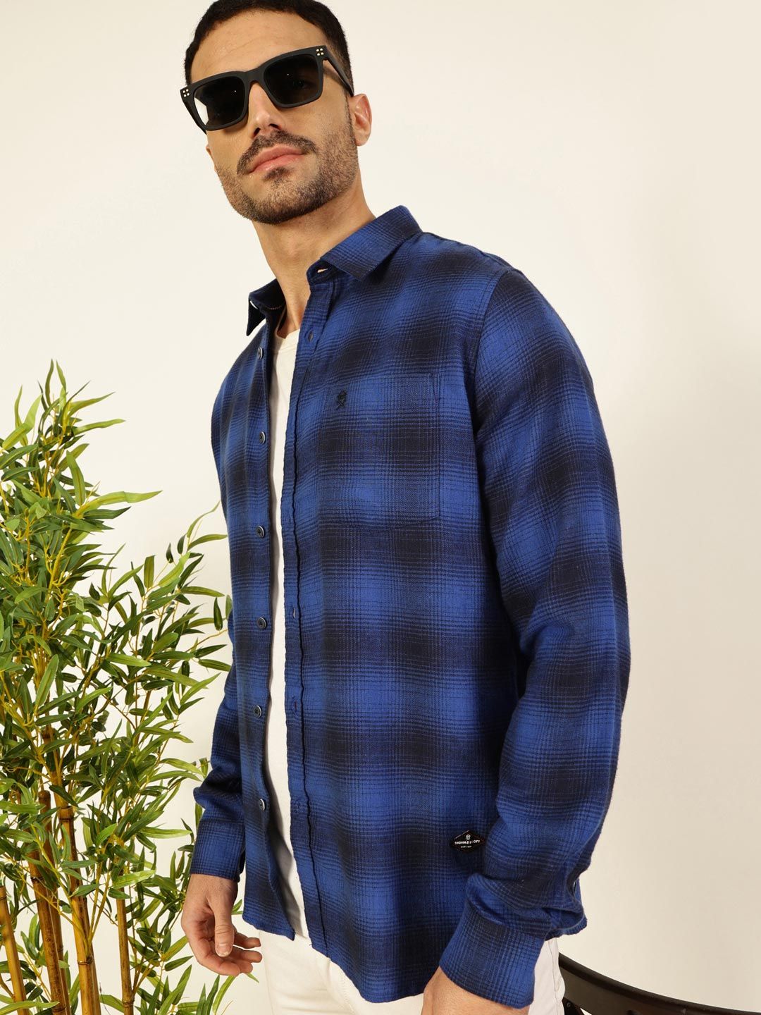 Thomas Scott Men Smart Opaque Flannel Checks Casual Shirt