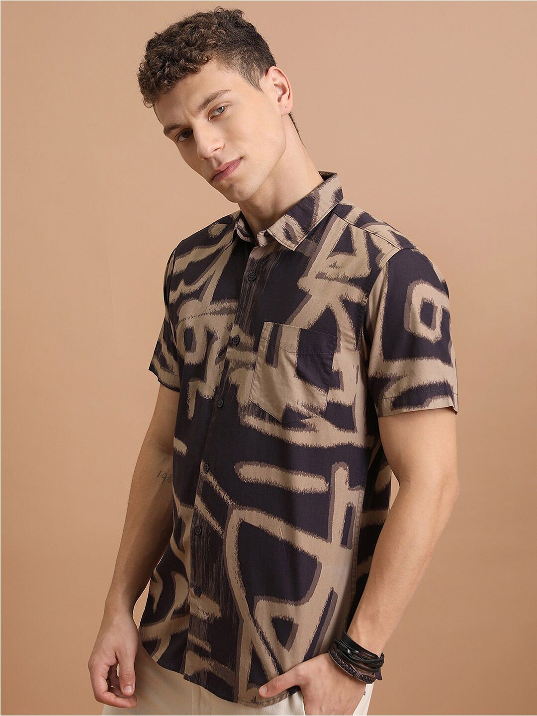HIGHLANDER Purple and Khaki Abstract Printed Slim Fit Cotton Casual Shirt