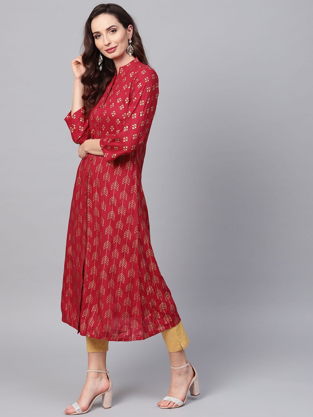 SOJANYA Women Maroon & Golden Foil Print A-Line Kurta