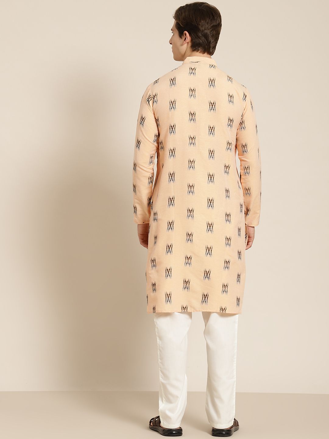 SOJANYA Men Peach-Coloured & Black Pure Cotton Self Design Kurta