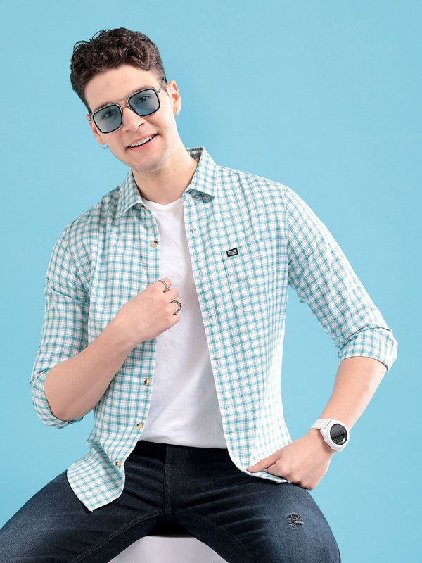 The Indian Garage Co Men White & Blue Slim Fit Checked Casual Shirt