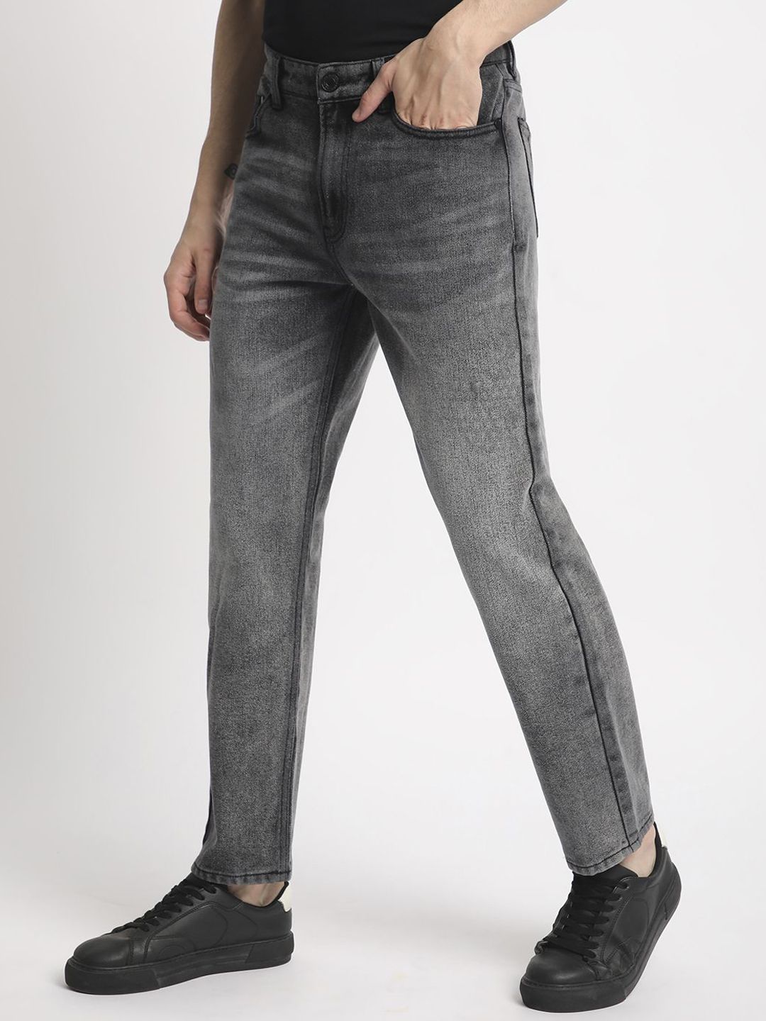 Bene Kleed Men Relaxed Fit High-Rise Heavy Fade Jeans