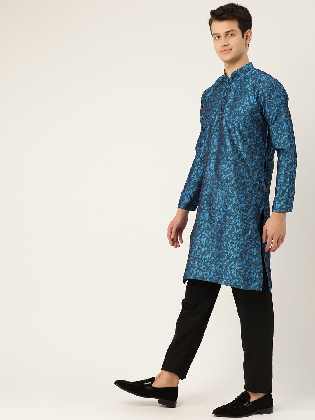 SOJANYA Men Blue Woven Design Straight Kurta