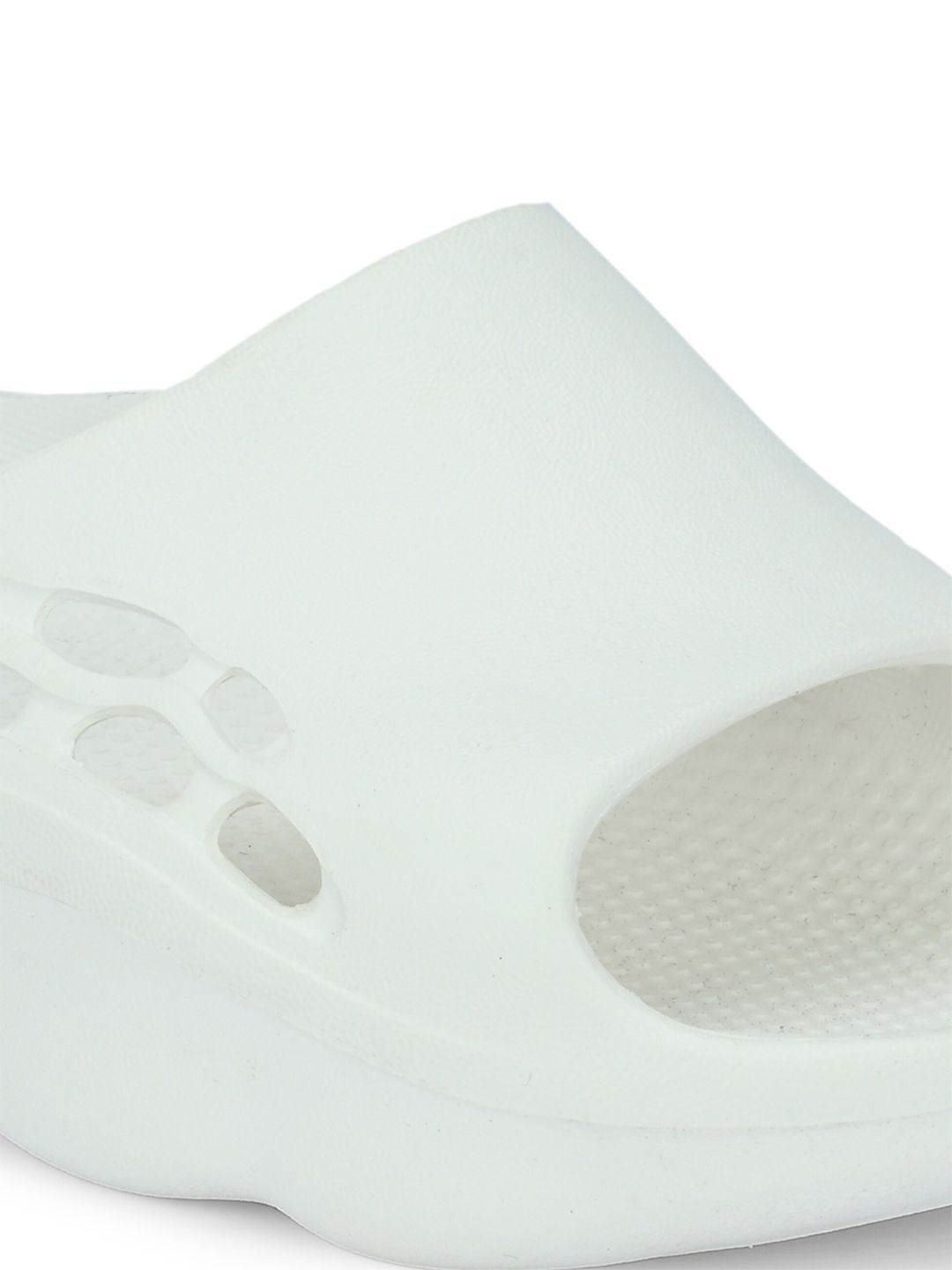 HRX by Hrithik Roshan Men White Rubber Sliders